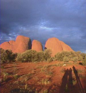 kata tjuta (the olgas) looking lovely in the middle distance